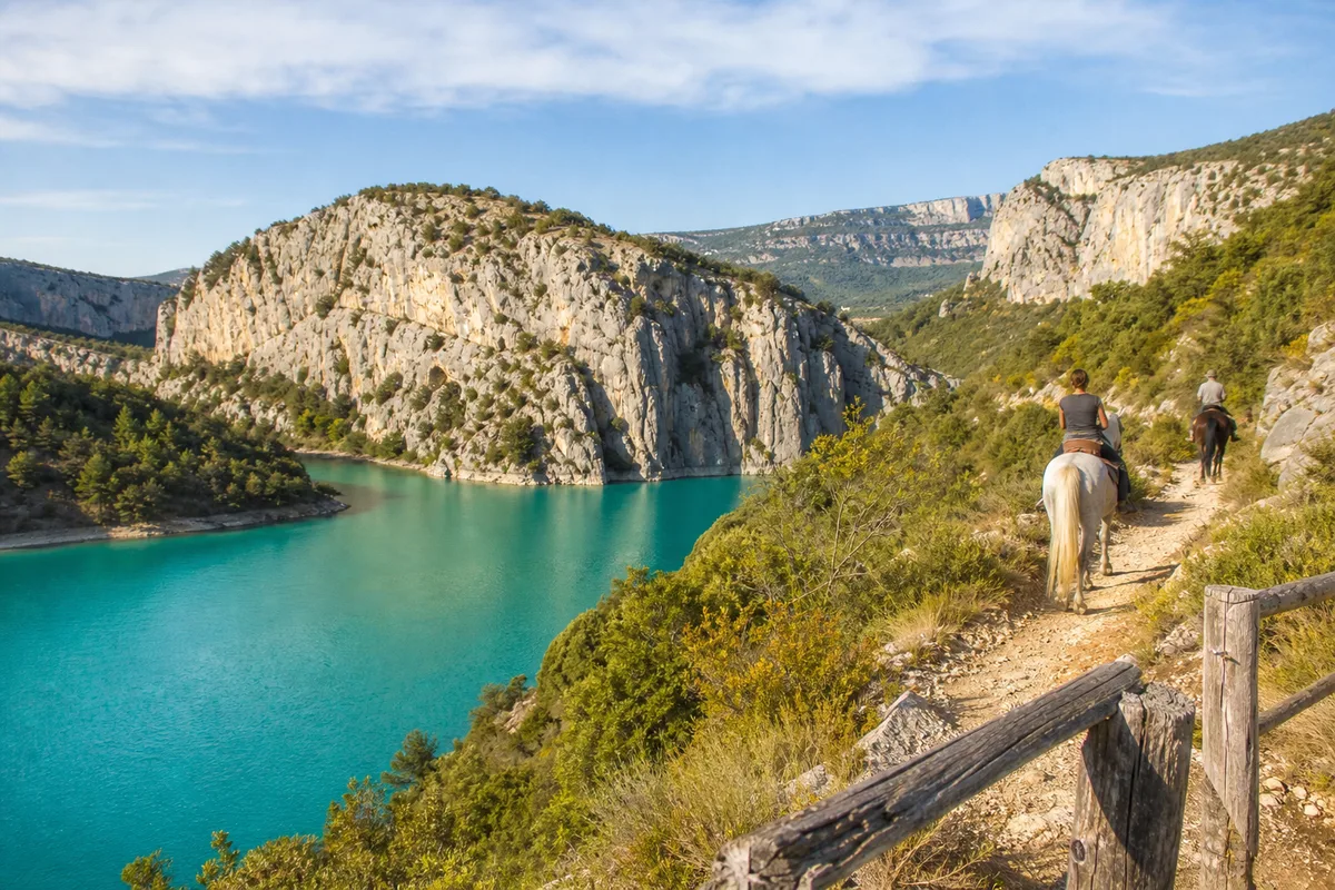 Partir en balade à cheval dans le Verdon